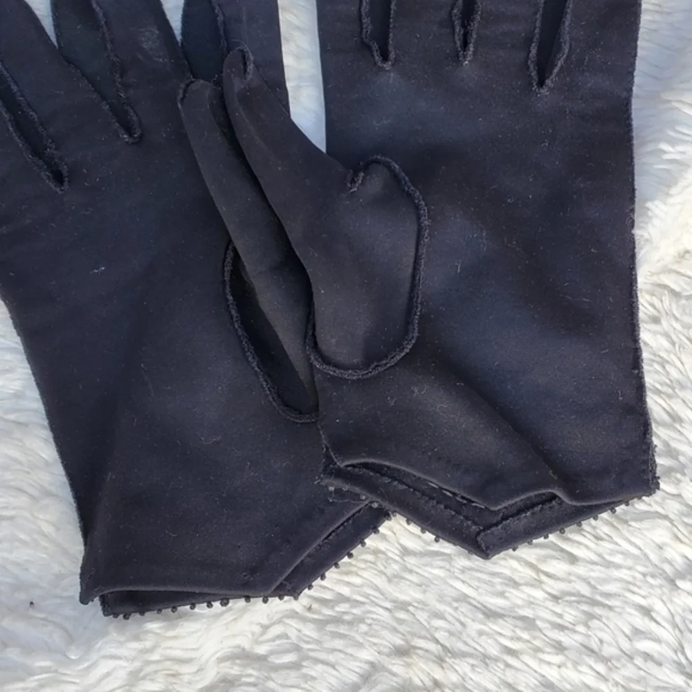 Vintage‎ hand knotted cotton gloves 8